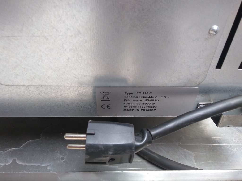 Lò nướng đối lưu Fc-110 eg Roller gril phích cắm