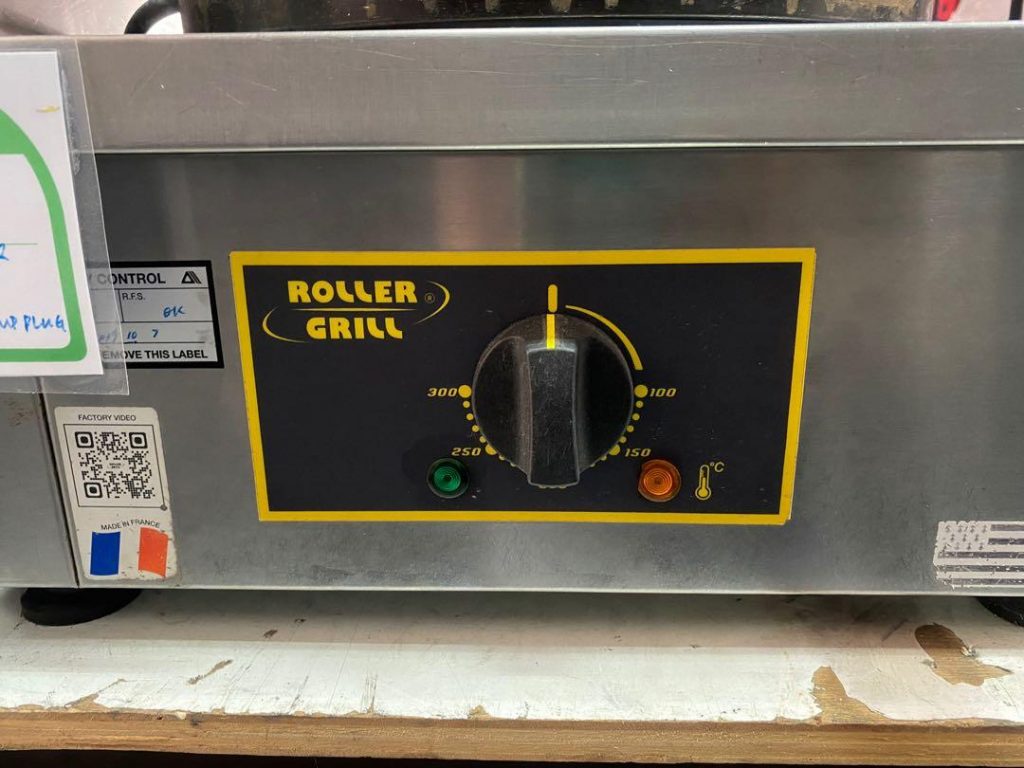 Máy làm bánh crepe Cse 350 Roller grill nút điều chỉnh